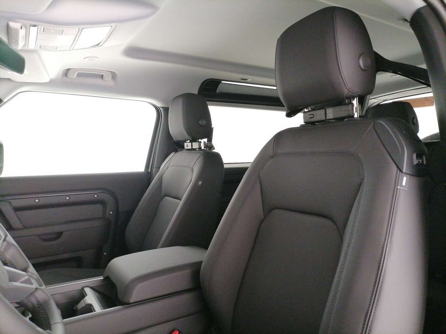 Land Rover Defender 90 X-dynamic Se Awd 3.0d I6 Mhev 200cv Auto - 2025 - Joinsteer - #14