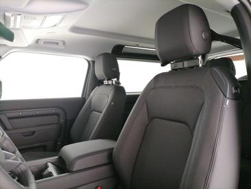 Land Rover Defender 90 X-dynamic Se Awd 3.0d I6 Mhev 200cv Auto — photo 14