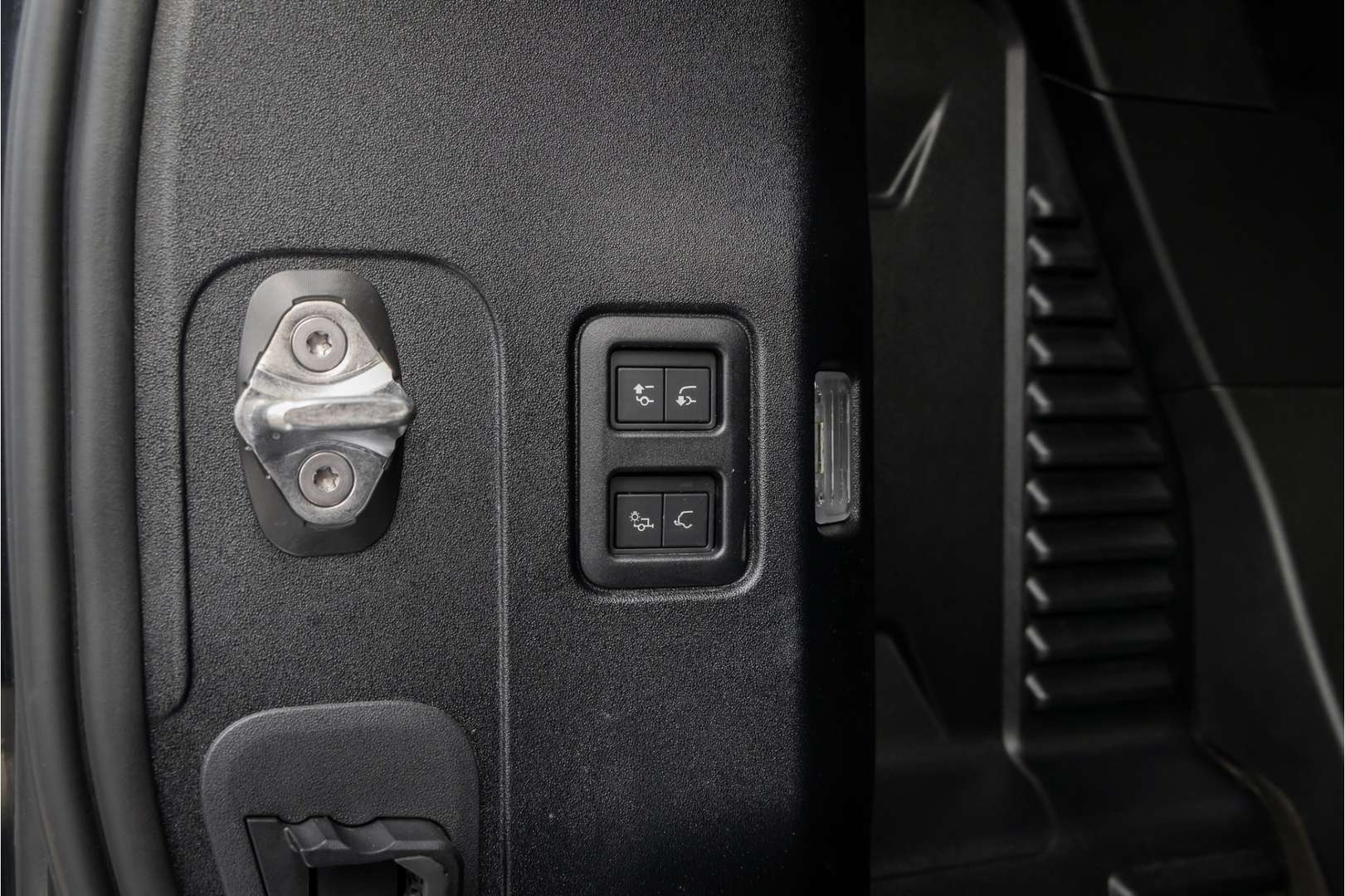 Land Rover Defender 90 S Luchtvering - Laag Schot 3.0 D200 - 2023 - Joinsteer - #34