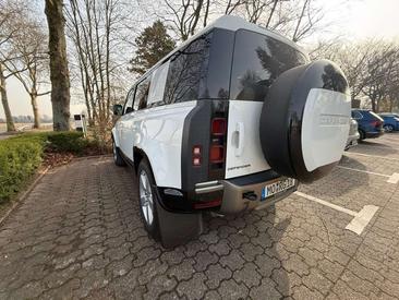 Land Rover Defender 110 X-Dynamic HSE — photo 9