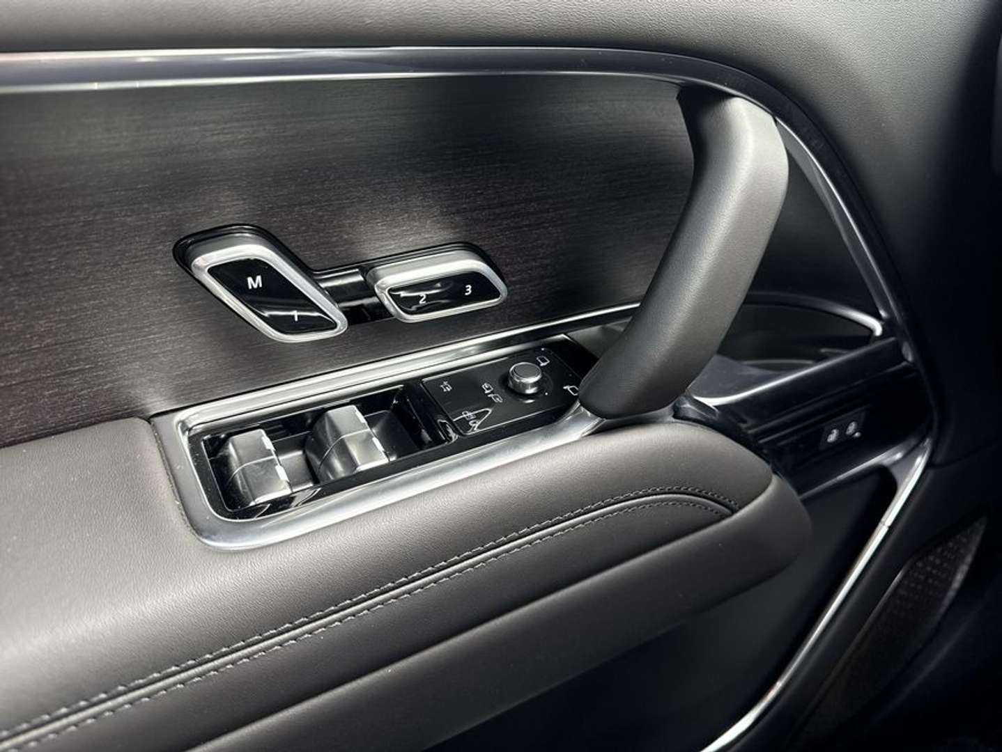 Land Rover Range Rover Autobiography P550e Hybrid - 2026 - Joinsteer - #13