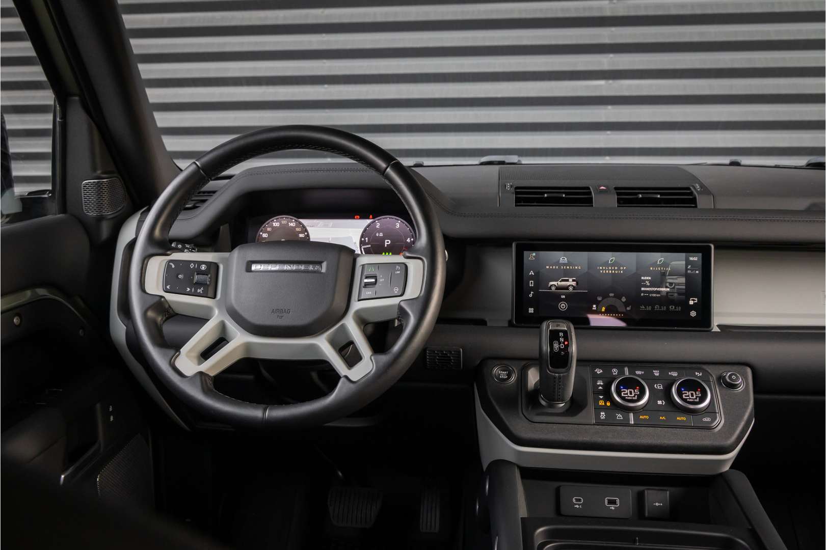 Land Rover Defender 90 S Luchtvering - Laag Schot 3.0 D200 - 2023 - Joinsteer - #45