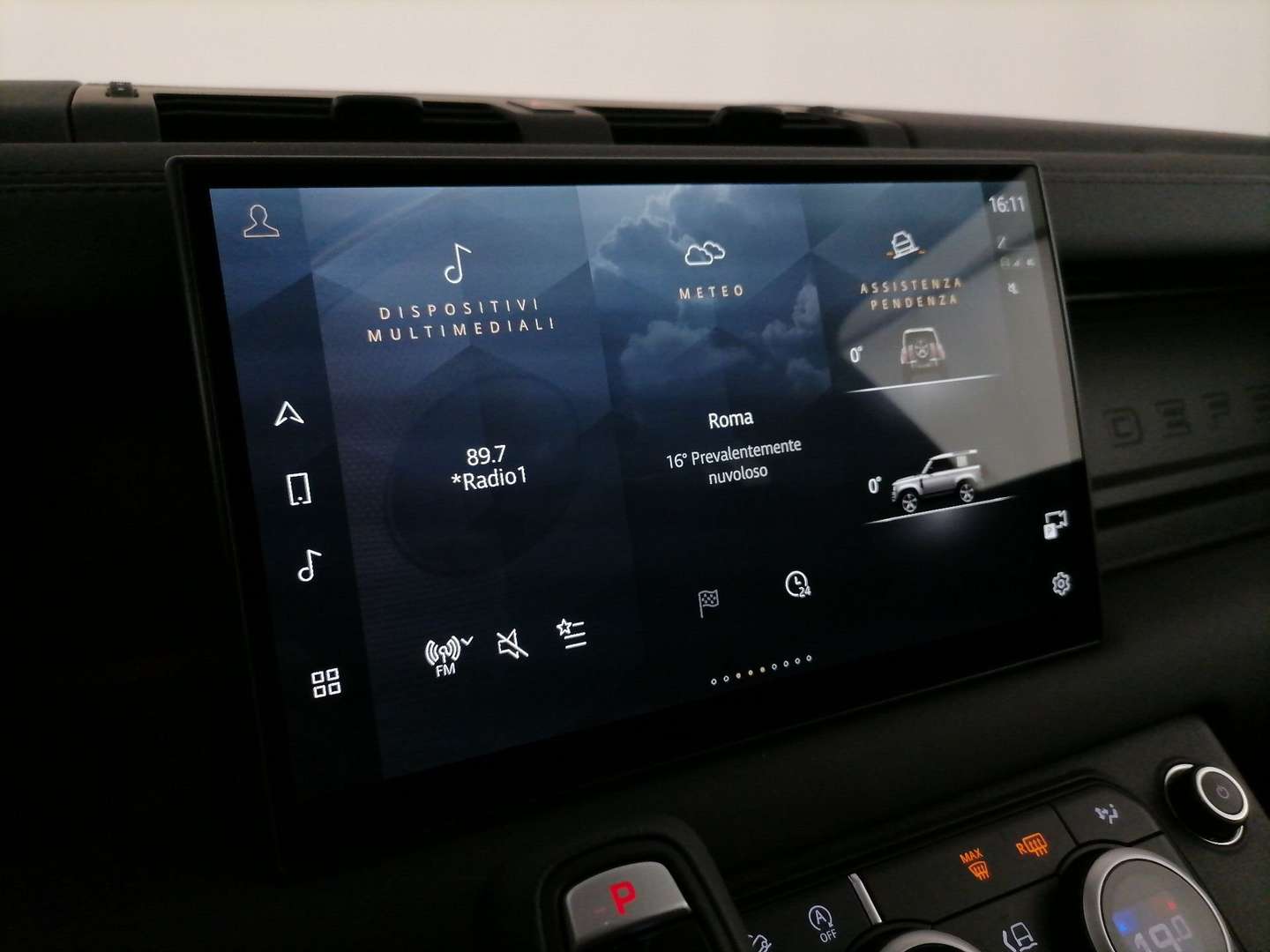 Land Rover Defender 90 X-dynamic Se Awd 3.0d I6 Mhev 200cv Auto - 2025 - Joinsteer - #23