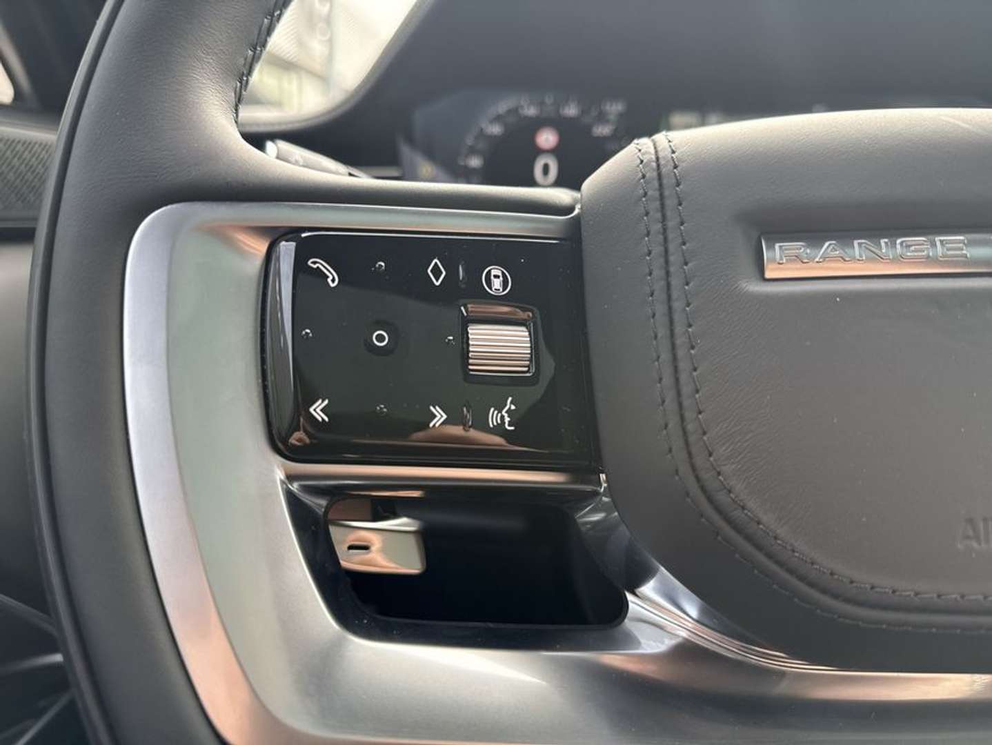 Land Rover Range Rover Autobiography P550e Hybrid - 2026 - Joinsteer - #18