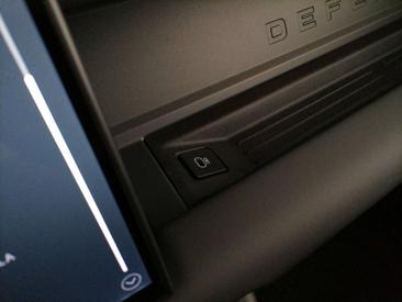 Land Rover Defender 90 X-dynamic Se Awd 3.0d I6 Mhev 200cv Auto — photo 29
