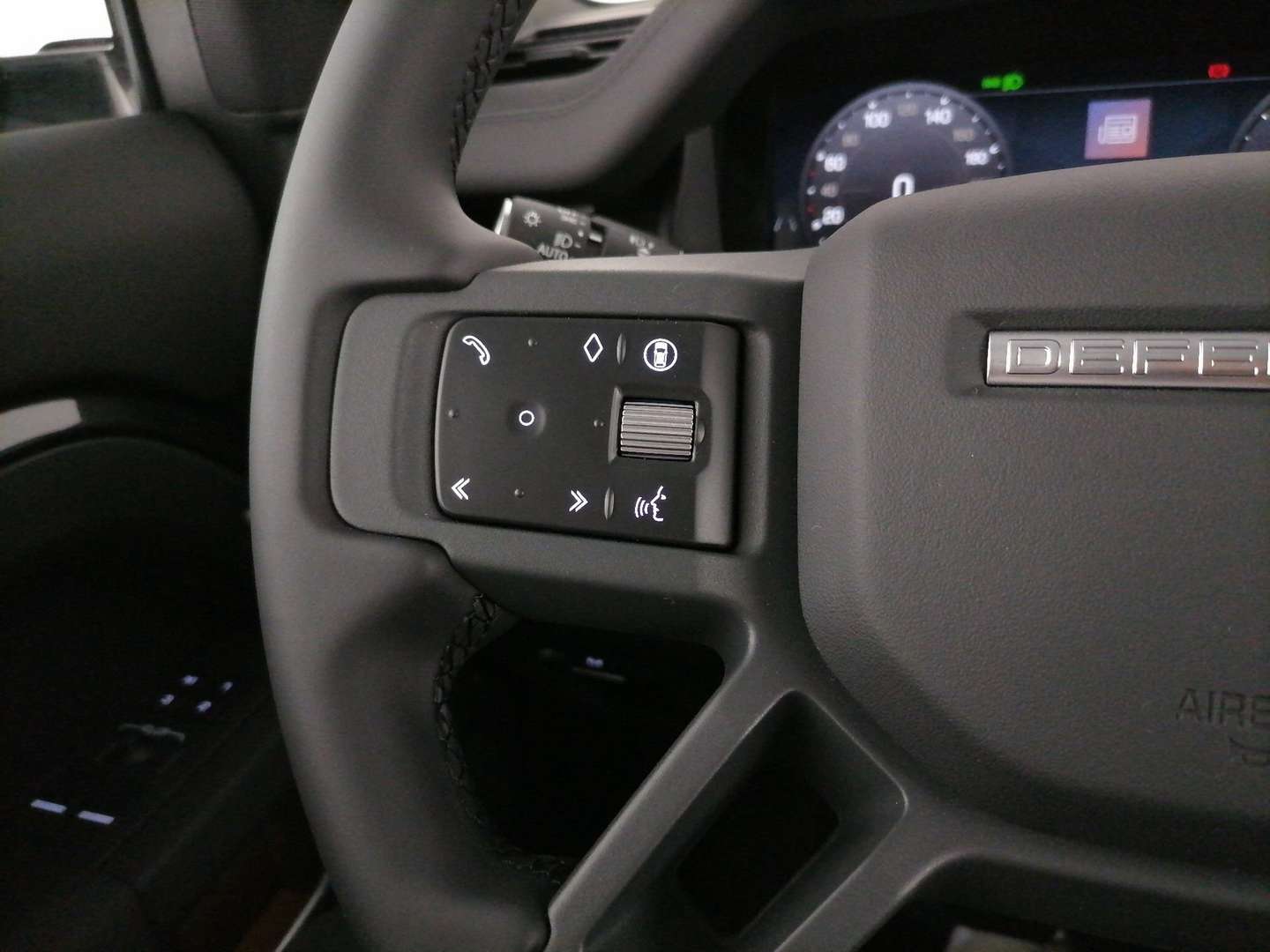 Land Rover Defender 90 X-dynamic Se Awd 3.0d I6 Mhev 200cv Auto - 2025 - Joinsteer - #33