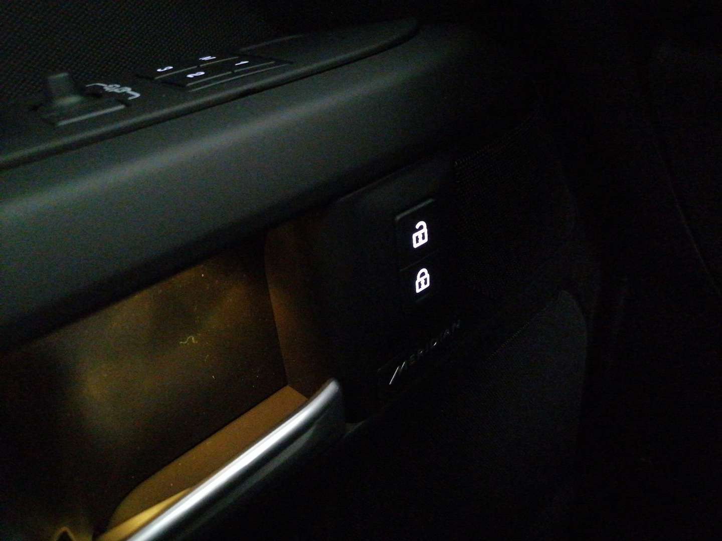 Land Rover Defender 90 X-dynamic Se Awd 3.0d I6 Mhev 200cv Auto - 2025 - Joinsteer - #37