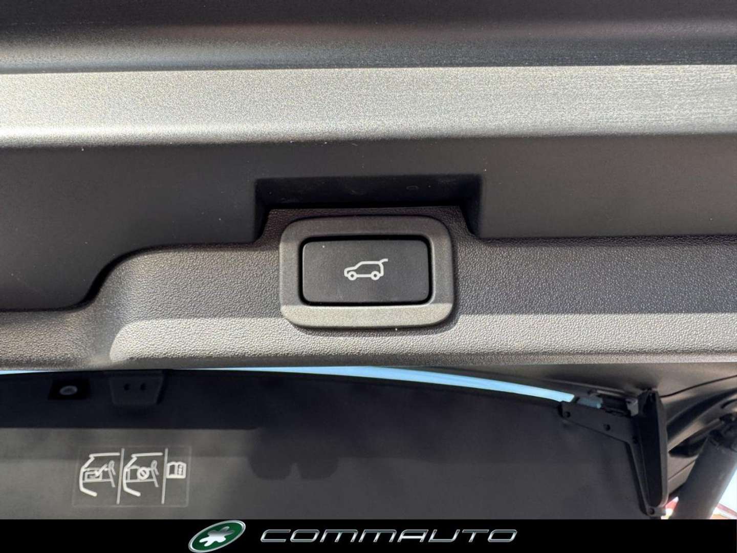 Land Rover Discovery Landmark Edition 3.0 SDV6 306 CV - 2020 - Joinsteer - #28