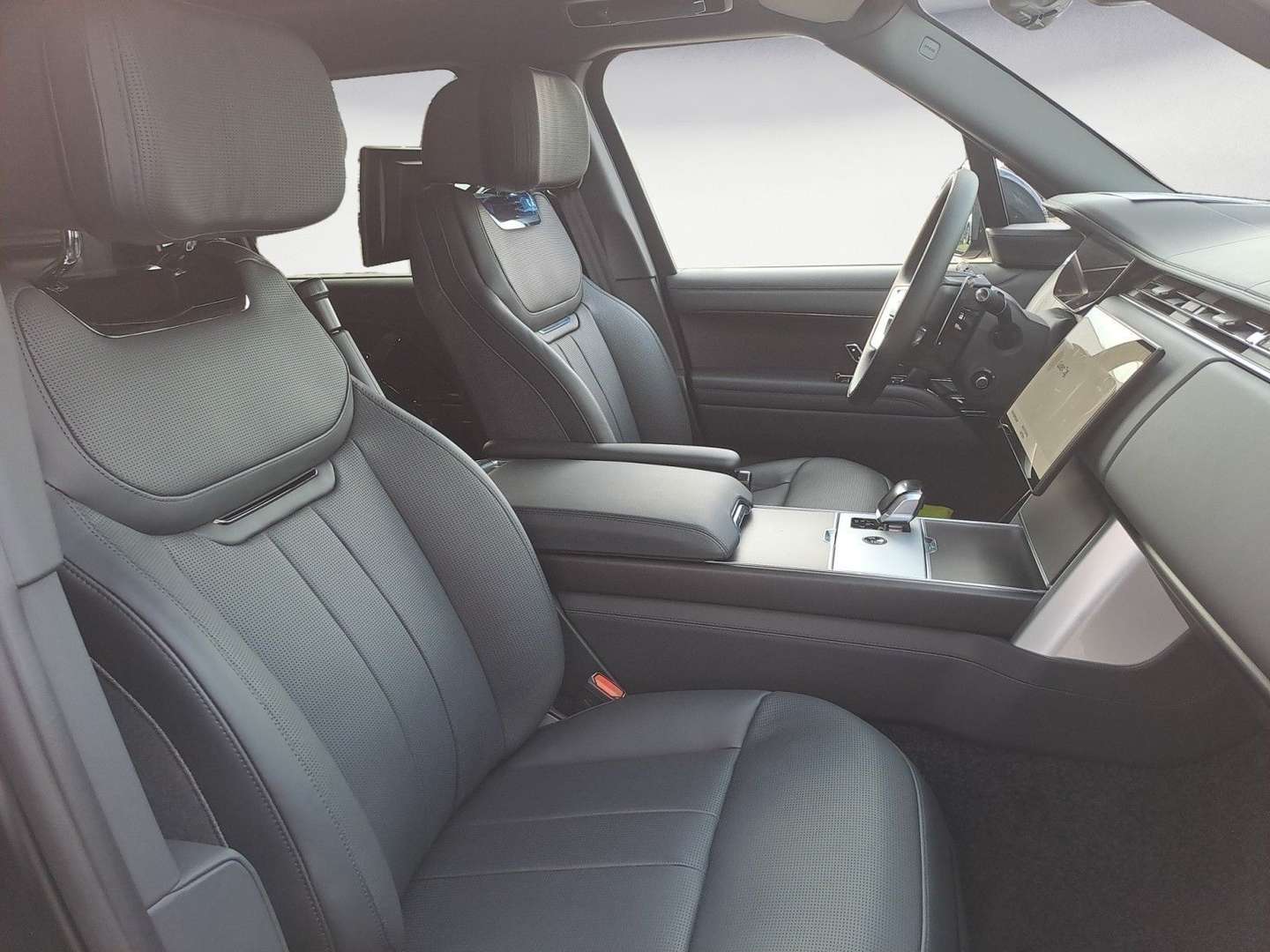 Land Rover Range Rover D350 LWB SV Club Suite SVO MATT - 2025 - Joinsteer - #3