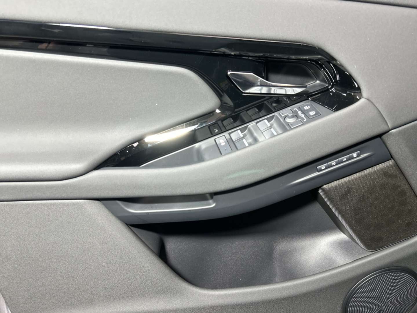 Land Rover Range Rover Evoque P160 FWD S 1.5 Winterpaket - 2026 - Joinsteer - #17