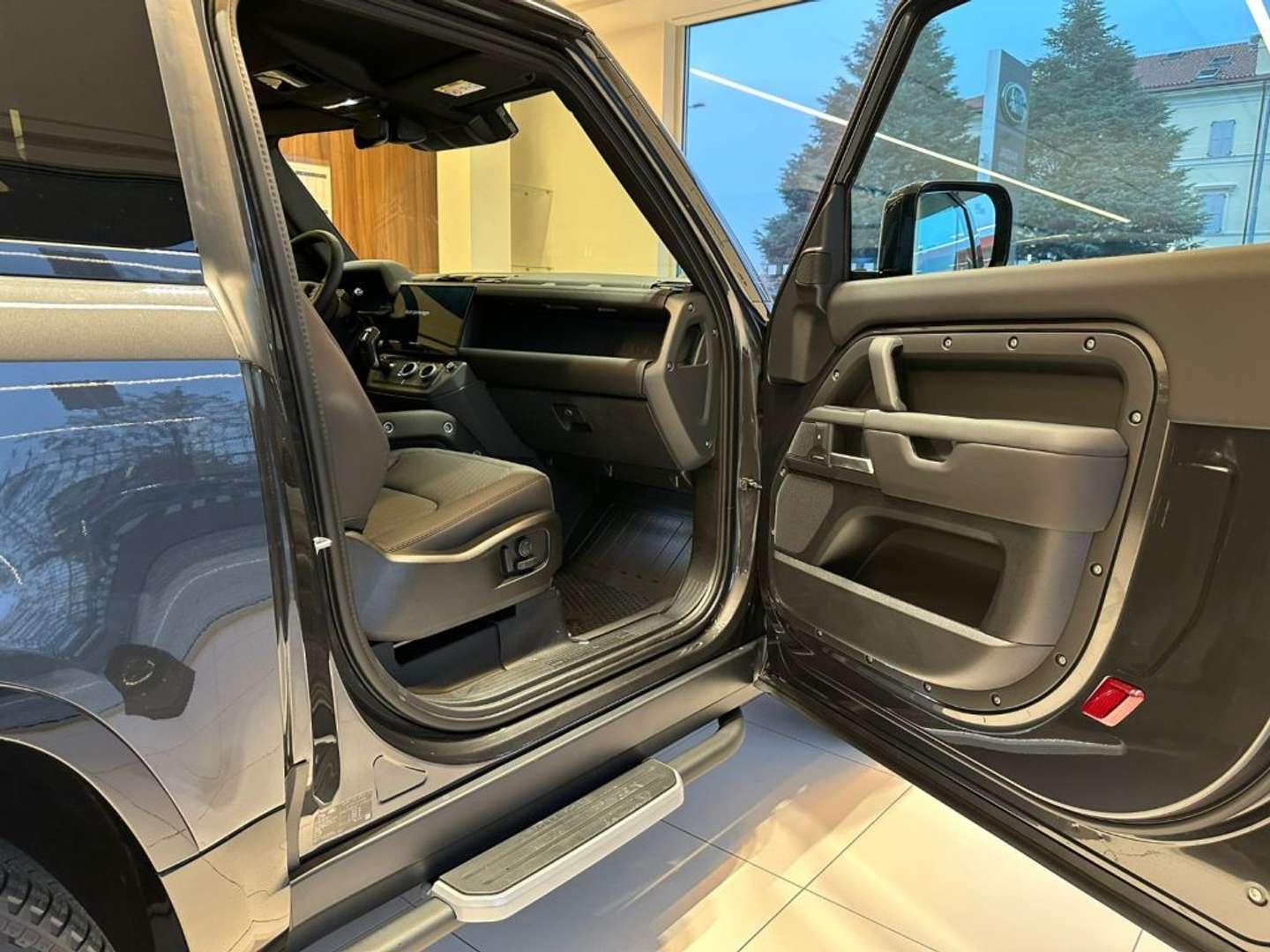 Land Rover Defender 90 X-Dynamic SE*AZIENDALE 3.0D I6 200 CV AWD Auto - 2025 - Joinsteer - #8