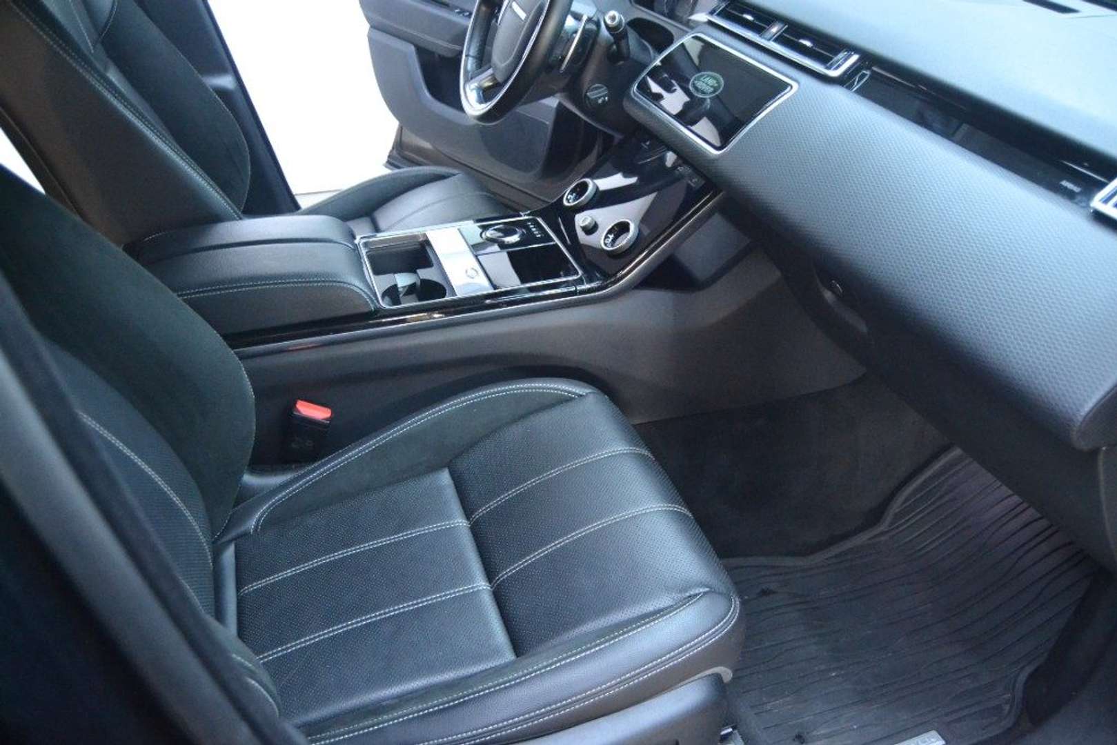 Land Rover Range Rover Velar R-Dynamic HSE 2.0D I4 180 CV - 2019 - Joinsteer - #9