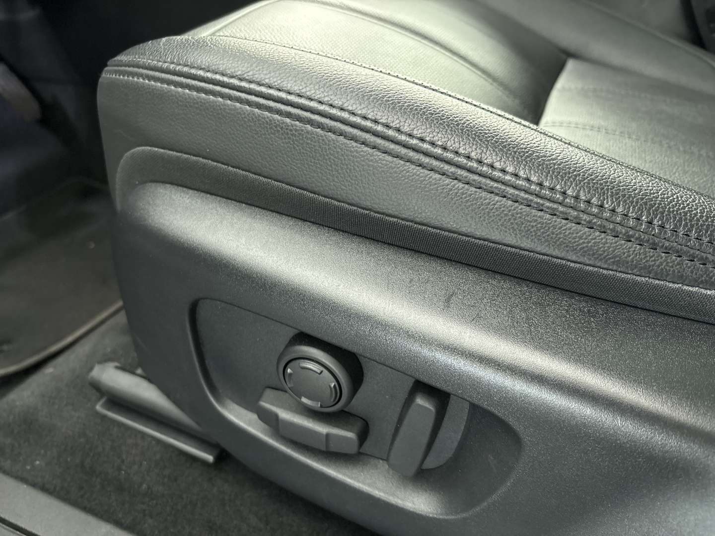 Land Rover Range Rover Evoque P270e PHEV AWD S Edition | Black Pack | Panorama - 2025 - Joinsteer - #18