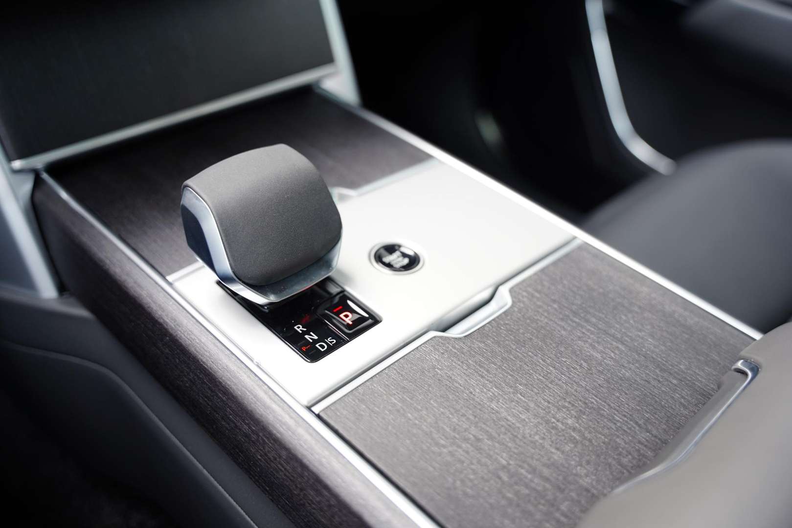 Land Rover Range Rover P460 E HSE PHEV Meridian / Panoramadak - 2026 - Joinsteer - #17