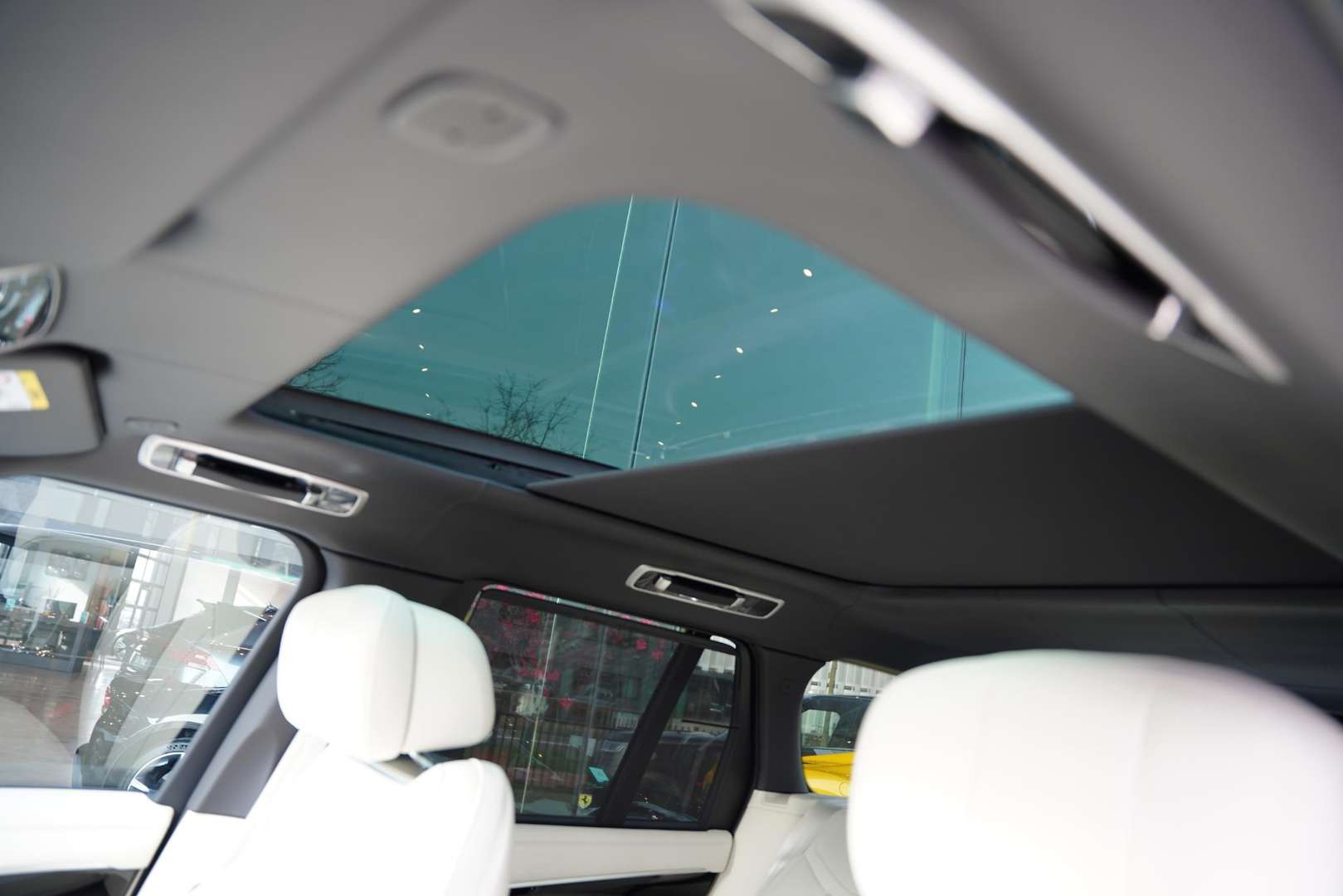 Land Rover Range Rover P550 E Autobiography - 2026 - Joinsteer - #26