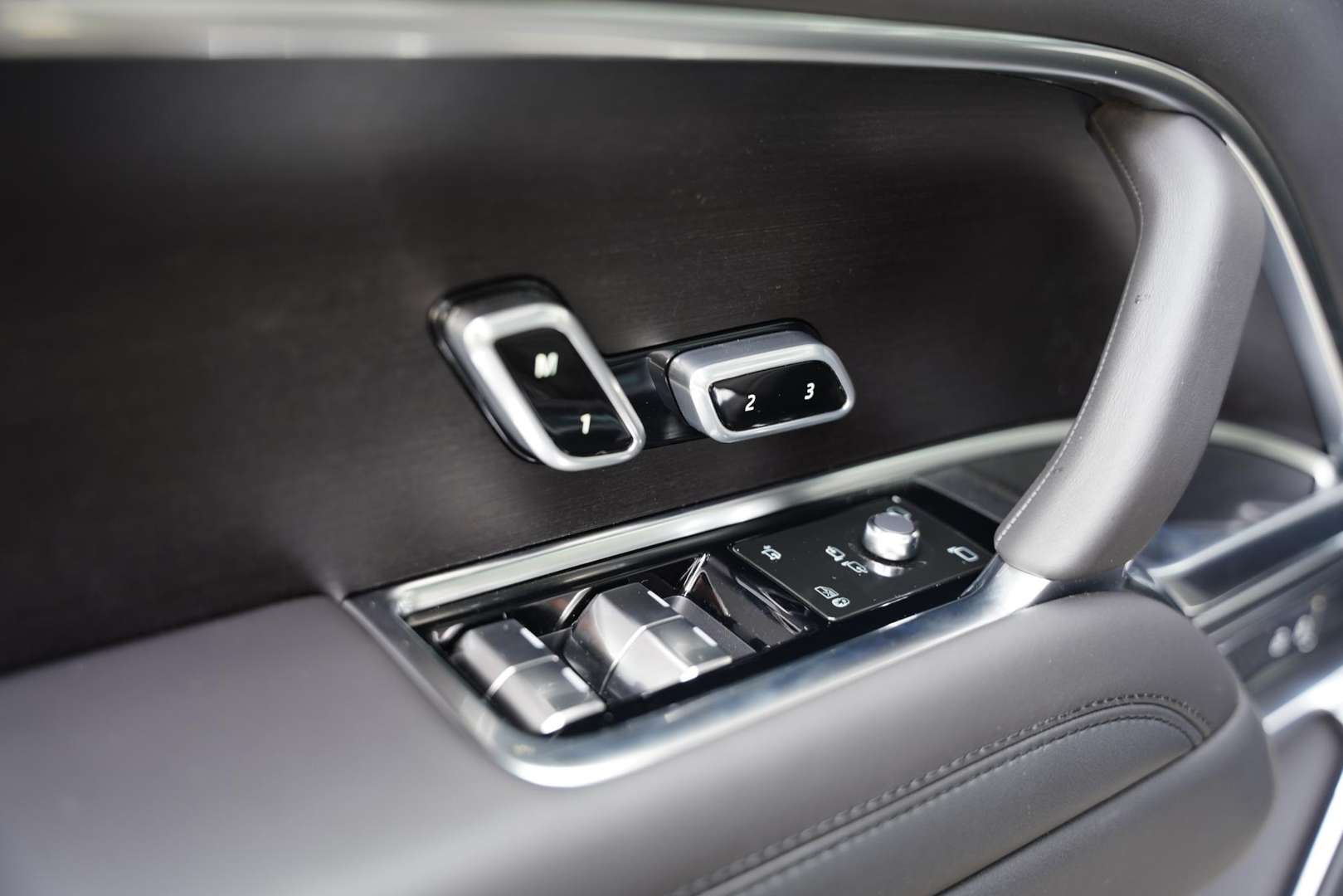 Land Rover Range Rover P460 E HSE PHEV Meridian / Panoramadak - 2026 - Joinsteer - #22