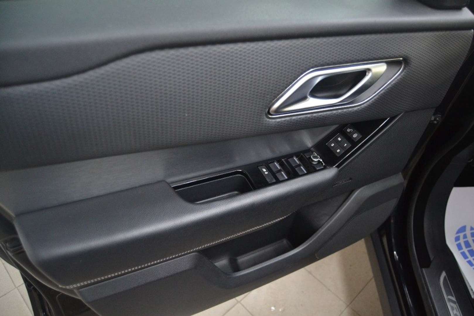 Land Rover Range Rover Velar R-Dynamic HSE 2.0D I4 180 CV - 2019 - Joinsteer - #16