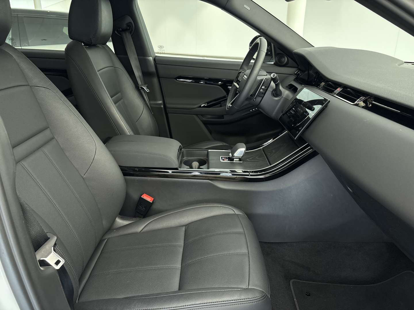Land Rover Range Rover Evoque P270e PHEV AWD S Edition | Black Pack | Panorama - 2025 - Joinsteer - #33