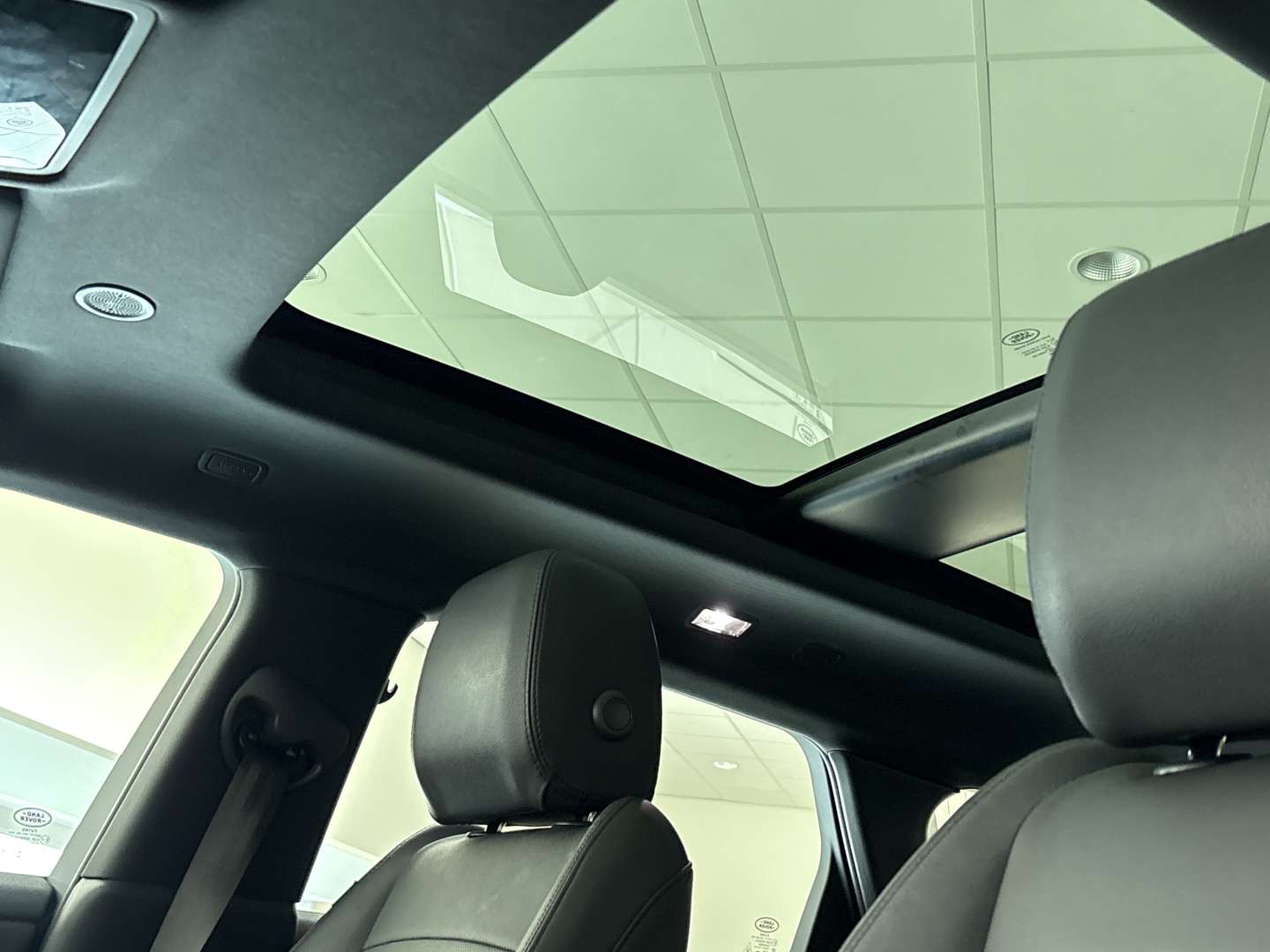 Land Rover Range Rover Evoque P270e PHEV AWD S Edition | Black Pack | Panorama - 2025 - Joinsteer - #41