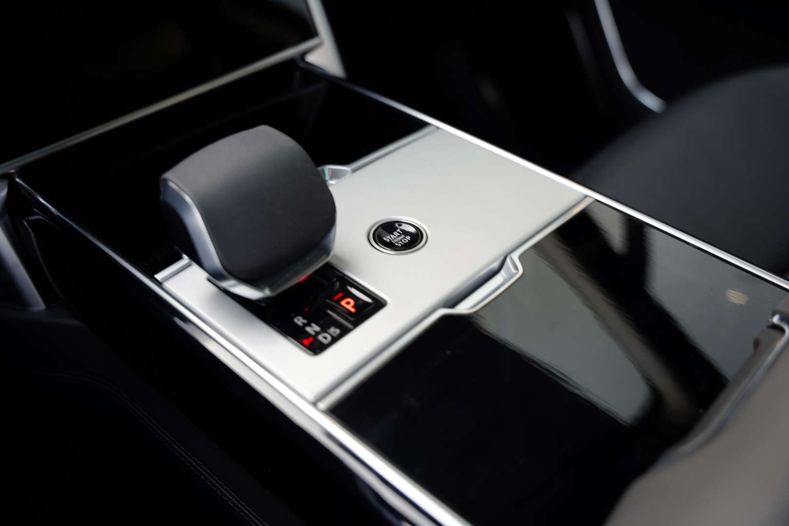 Land Rover Range Rover Autobiography P550 E - 2026 - Joinsteer - #18