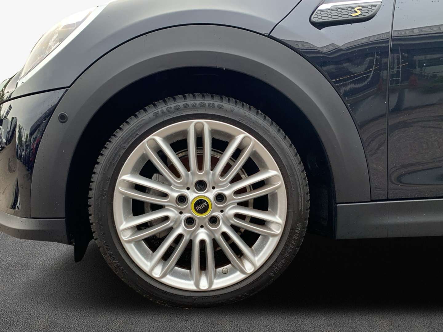 Mini Electric Yours Cooper SE - 2023 - Joinsteer - #5