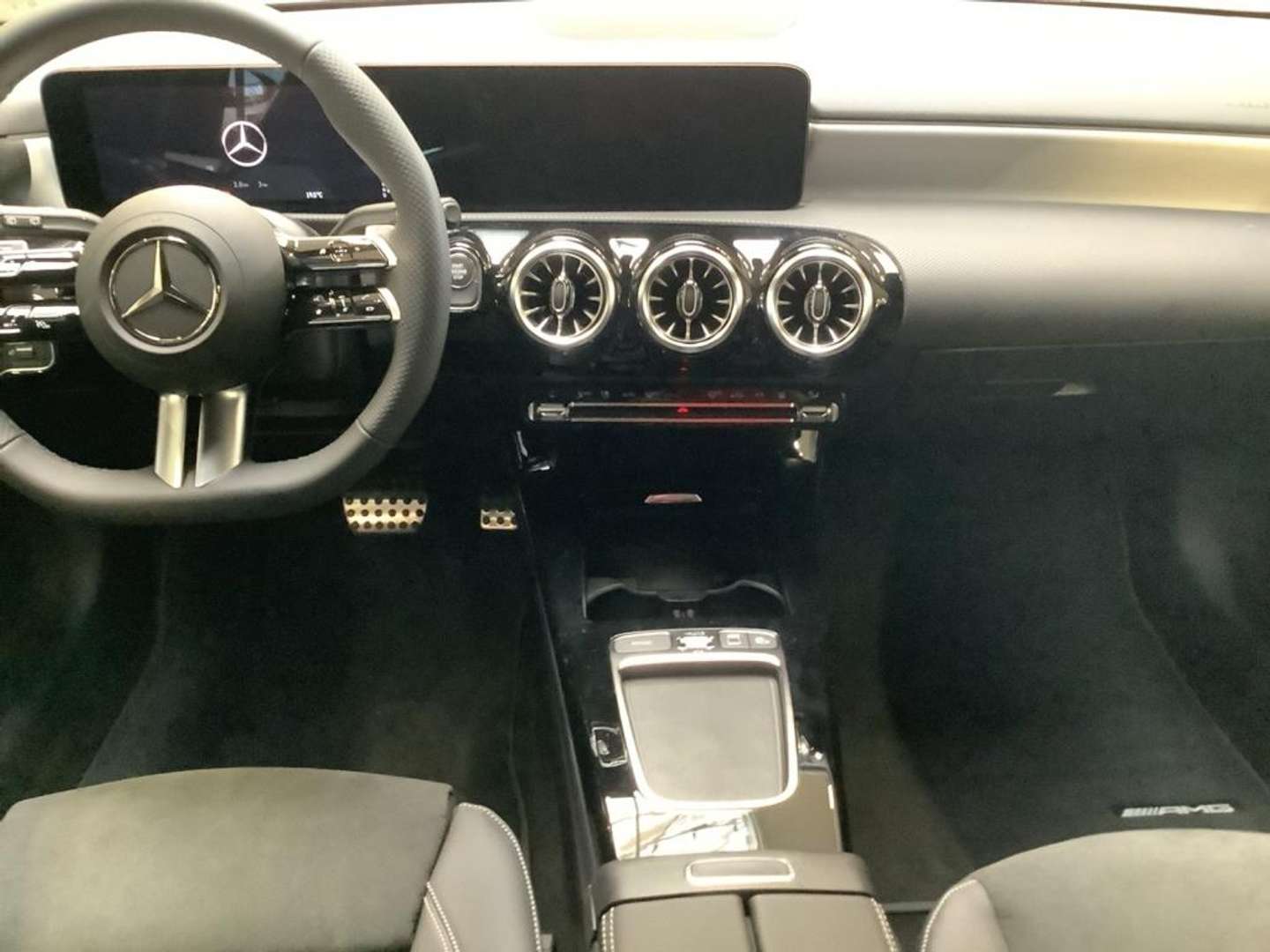 Mercedes Classe A250 E 250 Night Edition - 2025 - Joinsteer - #13