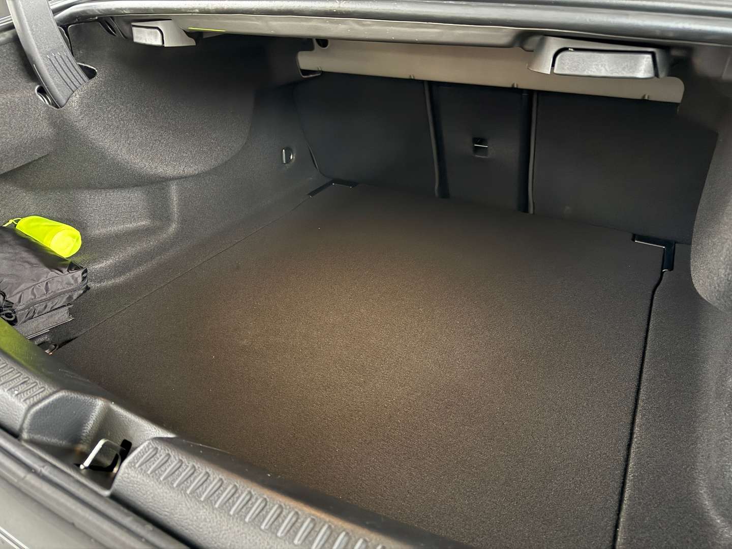 Mercedes CLA 180 AMG Line - 2025 - Joinsteer - #24