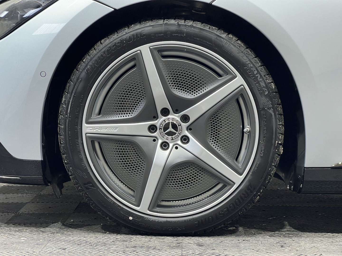 Mercedes EQE 300 AMG Line - 2024 - Joinsteer - #1