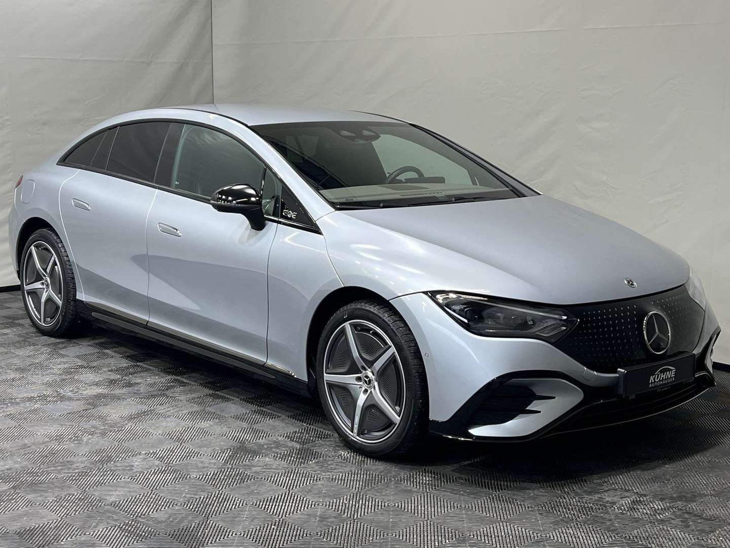 Mercedes EQE 300 AMG Line - 2024 - Joinsteer - #27