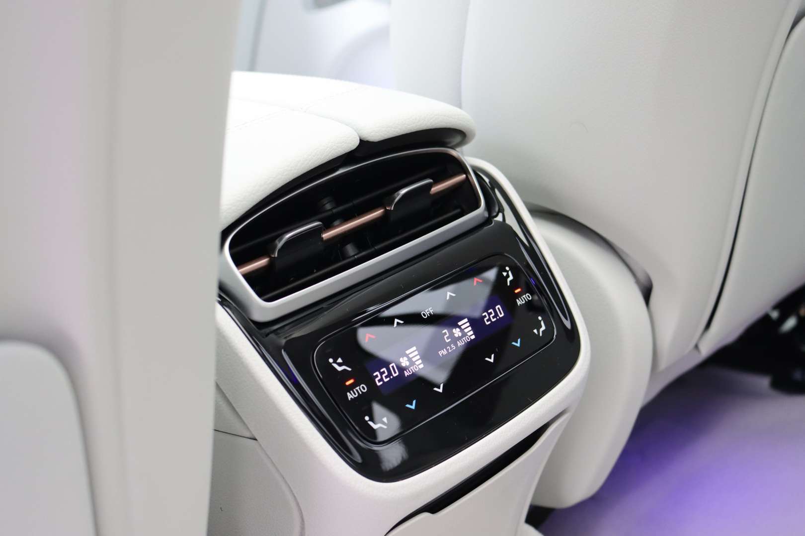 Mercedes EQE 300 Business - 2025 - Joinsteer - #37