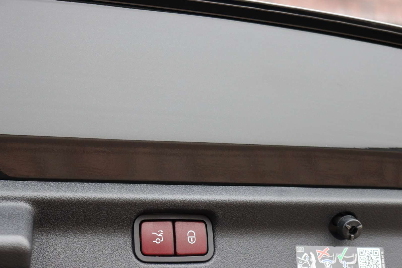 Mercedes EQE 300 Business - 2025 - Joinsteer - #41