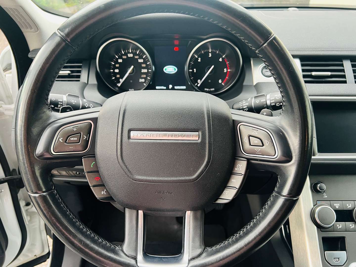 Land Rover Range Rover Evoque D180 Pure Premium - 2018 - Joinsteer - #9