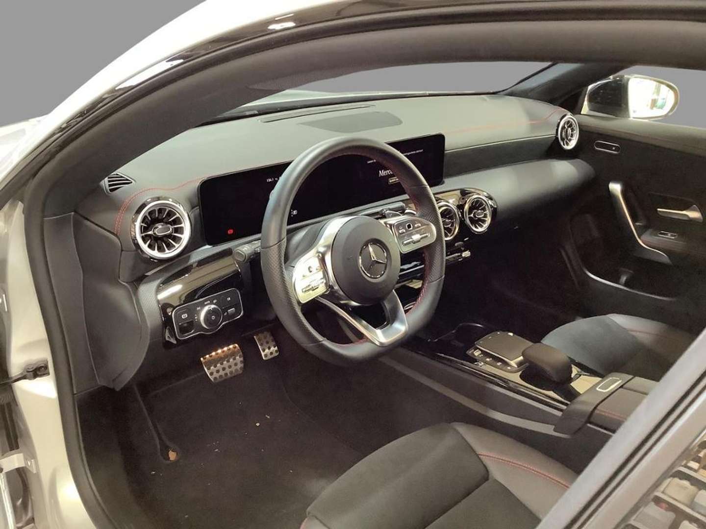 Mercedes CLA 200 200 Night Edition - 2023 - Joinsteer - #3