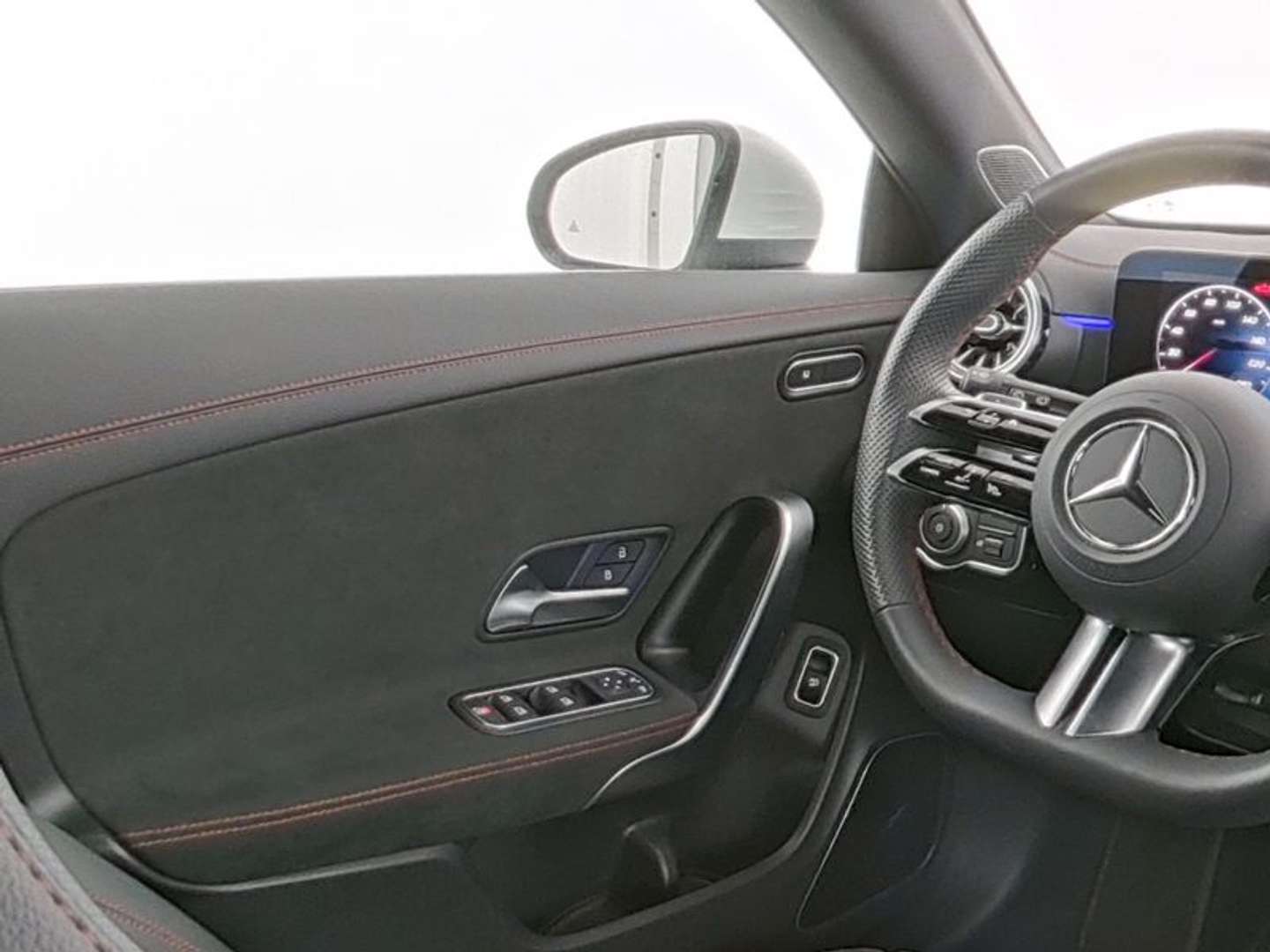 Mercedes CLA 200 AMG Line - 2025 - Joinsteer - #8