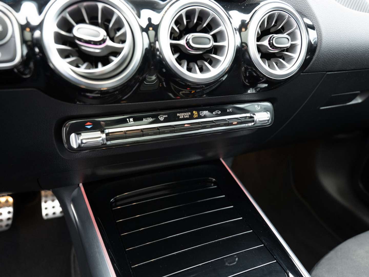 Mercedes GLA 200 AMG Line - 2025 - Joinsteer - #15