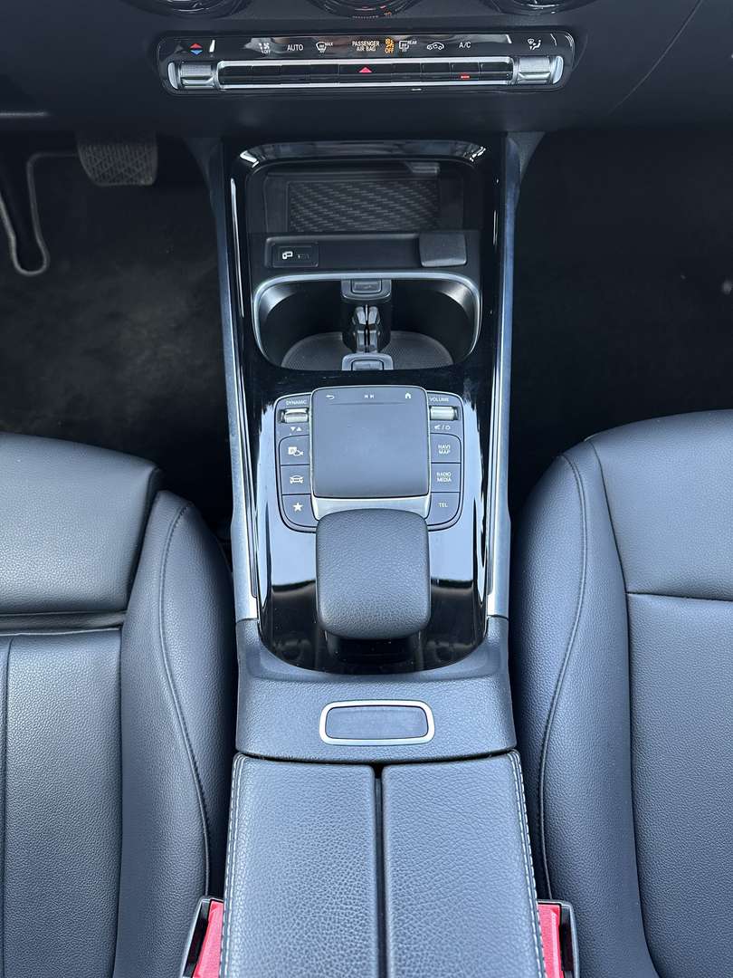 Mercedes GLB 220 Progressive - 2021 - Joinsteer - #13