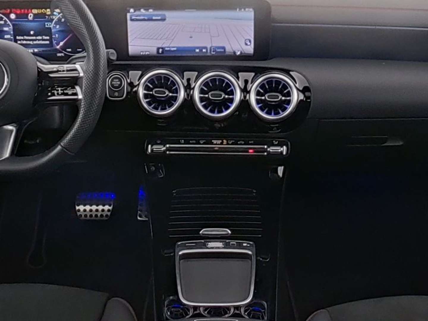 Mercedes CLA Shooting Break 200 AMG-LINE - 2024 - Joinsteer - #9