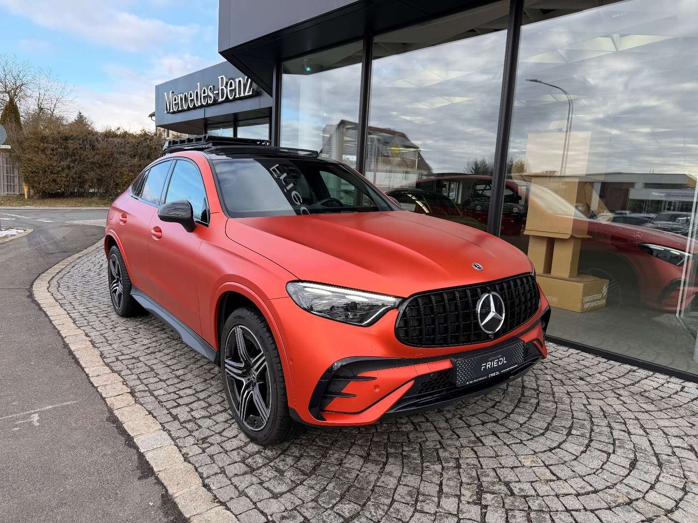 Mercedes GLC Coupé 300 Night Edition - 2024 - Joinsteer - #4