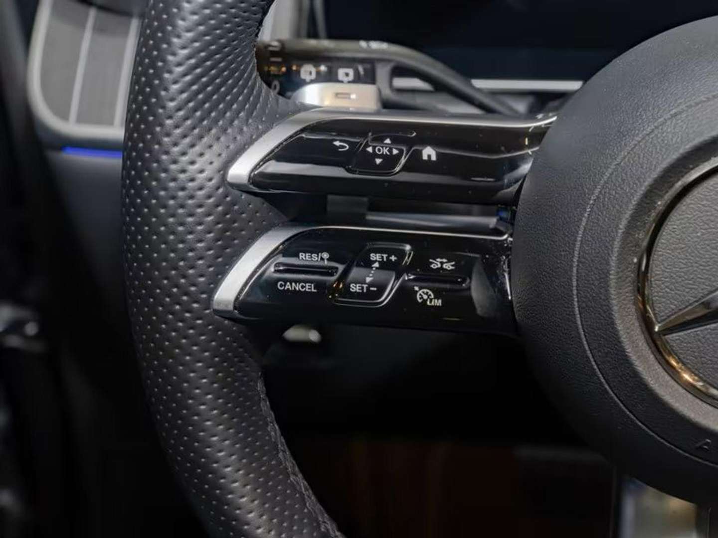 Mercedes GLC 220 AMG Line - 2024 - Joinsteer - #3