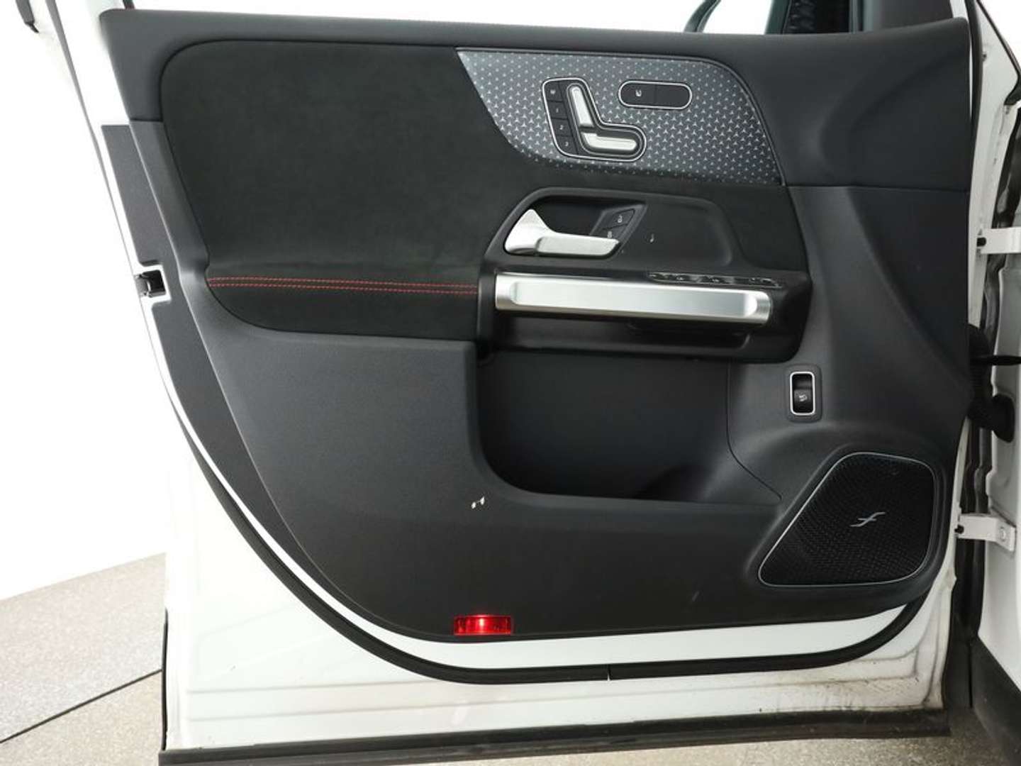 Mercedes EQB 350 Night Edition - 2024 - Joinsteer - #8