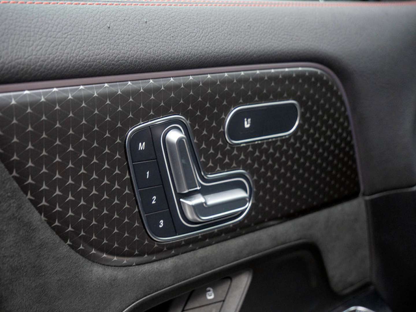 Mercedes EQA 300 Night Edition - 2024 - Joinsteer - #12