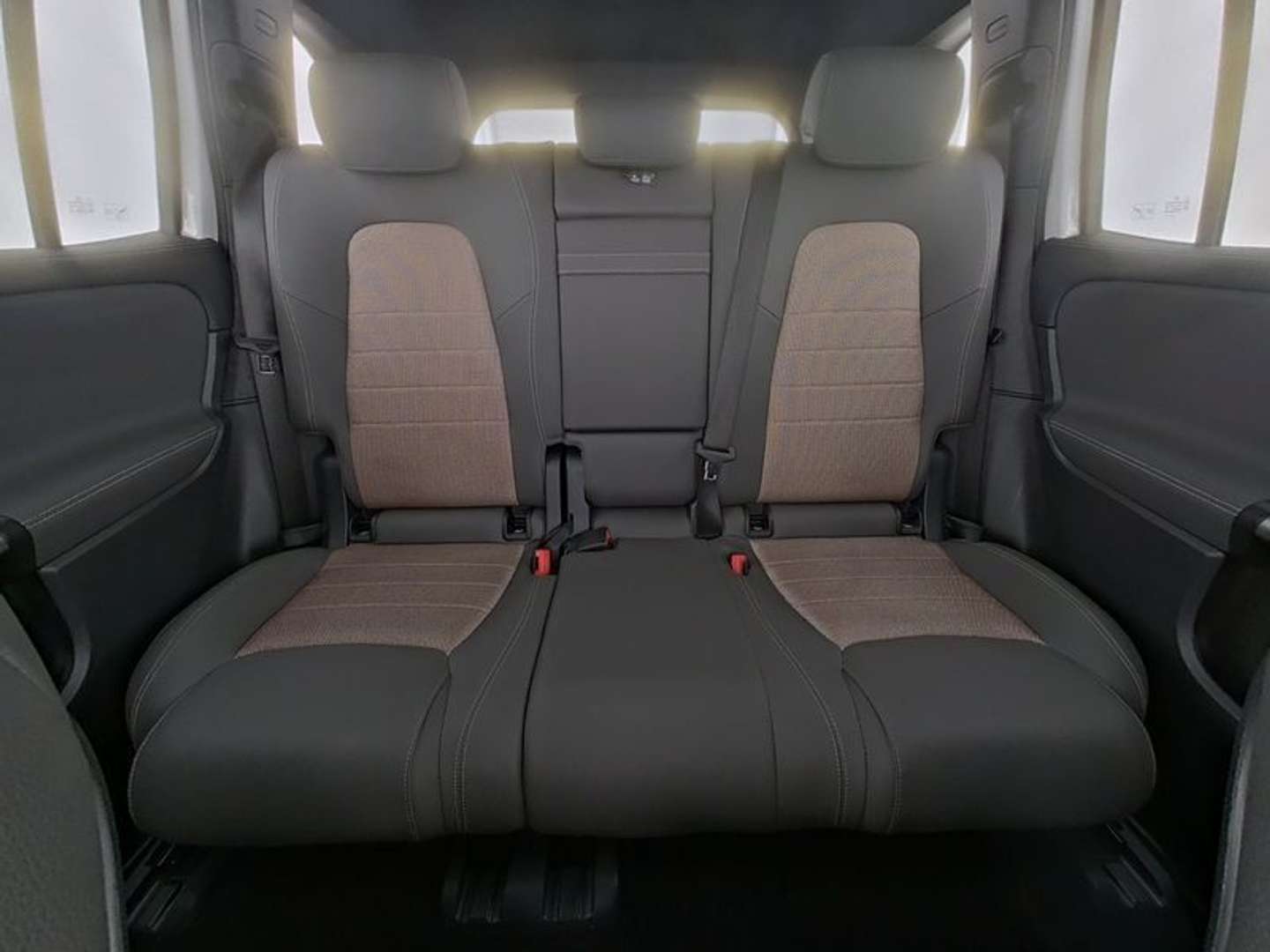 Mercedes EQB 300 Night Edition - 2024 - Joinsteer - #6