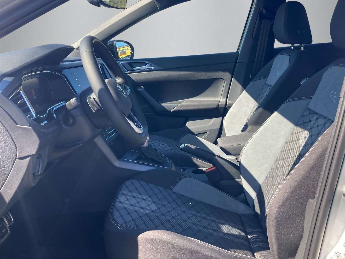 Volkswagen Taigo R-Line - 2025 - Joinsteer - #11