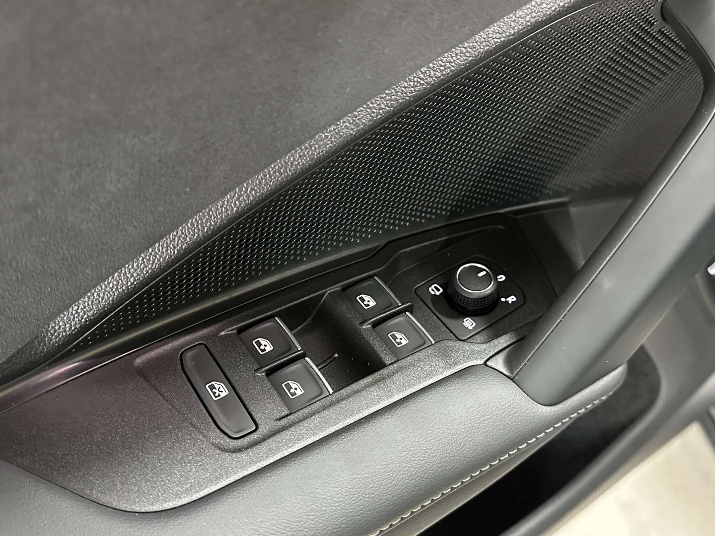 Volkswagen Tayron EHybrid R-Line Edition - 2026 - Joinsteer - #9