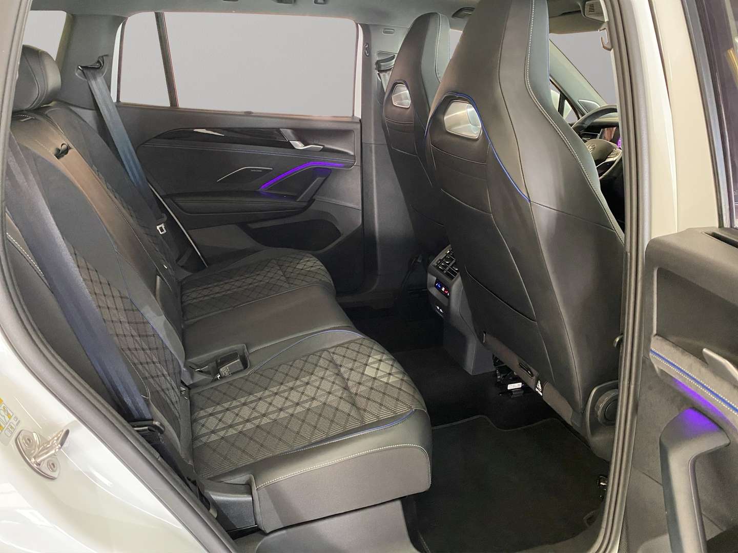 Volkswagen Tayron R-Line 4Motion - 2025 - Joinsteer - #8