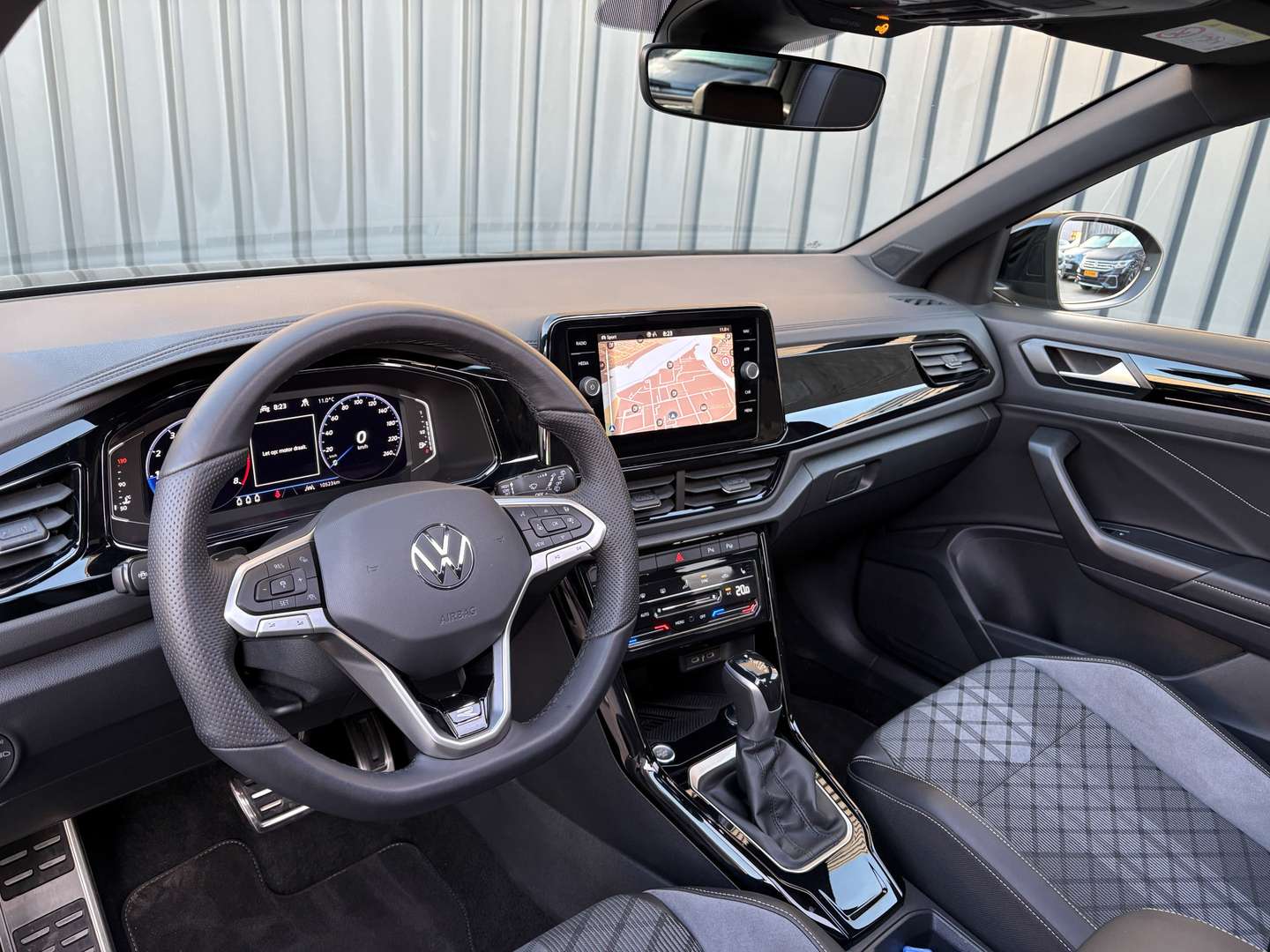 Volkswagen T-Roc R-Line - 2025 - Joinsteer - #4