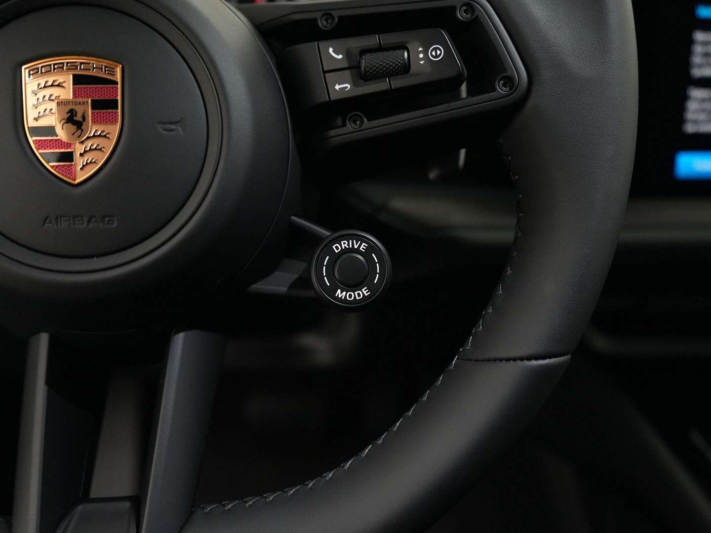 Porsche Cayenne III E-Hybrid Black Edition - 2026 - Joinsteer - #9