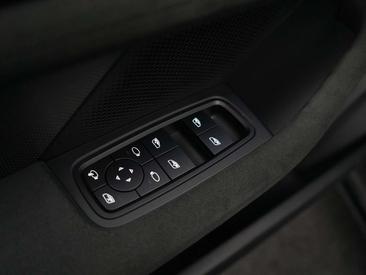 Porsche Taycan GTS Sport Turismo — photo 20