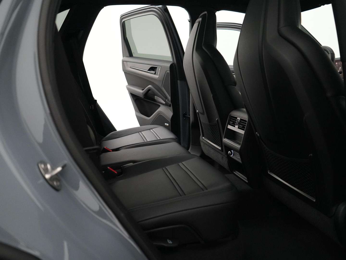 Porsche Cayenne III E-Hybrid Black Edition - 2026 - Joinsteer - #30