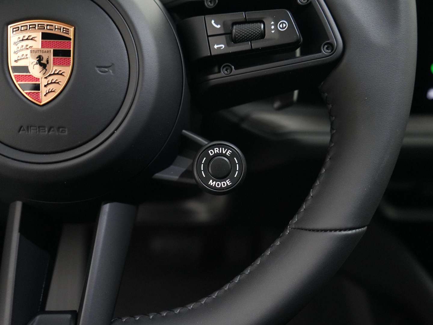 Porsche Cayenne III E-Hybrid Black Edition - 2026 - Joinsteer - #8